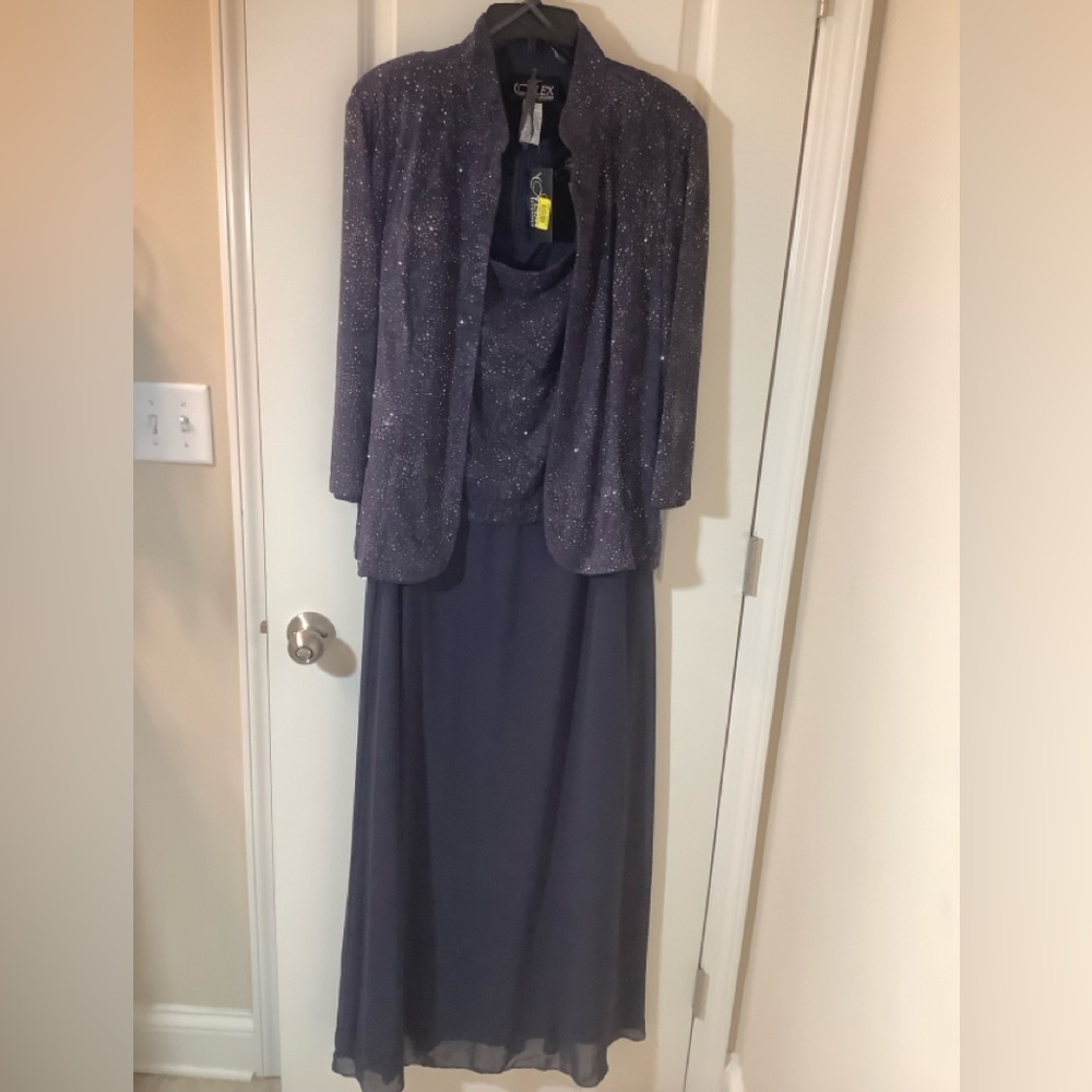 Alex Evenings sleeveless dress with matching jacket size 18, for Holidays NWT